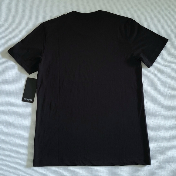 True Religion🙏 Black🖤 Graphic Logo Tee👕 - NWT - Picture 2 of 11